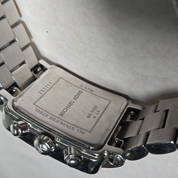 Michael Kors Chronograph Quartz Crystal Watch MK5350 - Picture 8 of 12